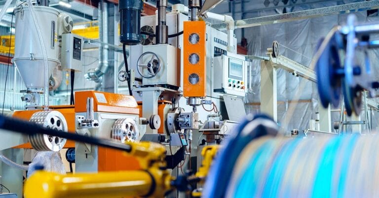 Software-Defined Industrial Automation: Transforming Manufacturing with Edge Computing