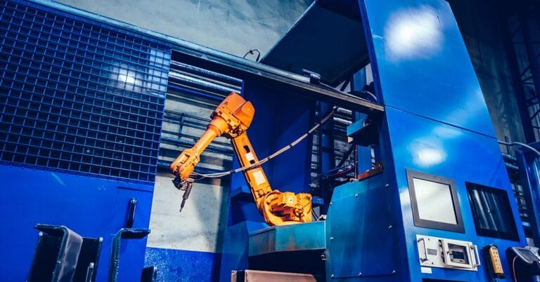 How Edge Computing Enables IT/OT Convergence in Industrial Environments